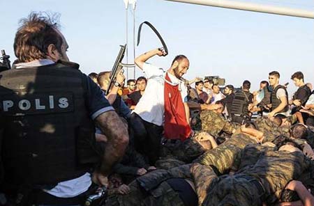 Erdogan e la pulizia ideologica in Turchia, eccolo il vero golpe