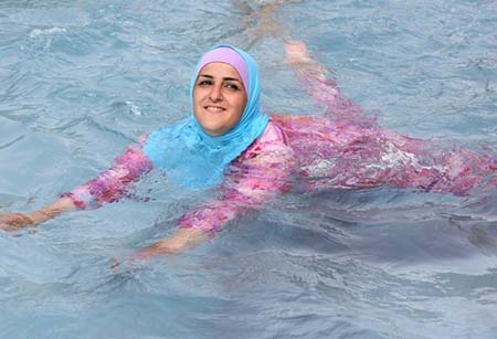 Burkini e cretini, o del diritto di vivere in accordo con quello che si è
