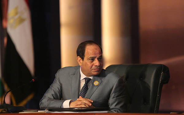 L’Egitto congela i beni ed i conti correnti di ONG e attivisti per i diritti umani