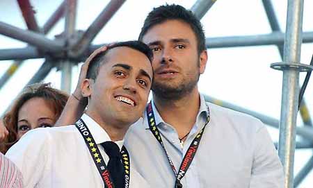 Ultime dal Pianeta a 5Stelle: referendum informali, aule gelate e topi ed il solito Di Battista