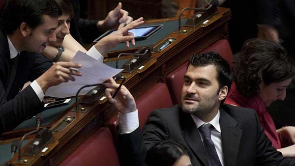 M5S, o quei signori già falsi nel 2012 che per 4 anni hanno fatto la falsa morale agli Italiani