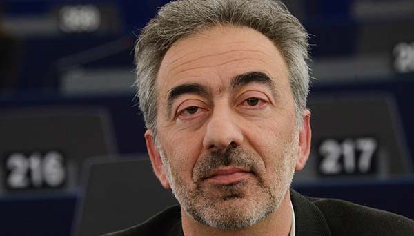 Le dimissioni di Marco Affronte e gli attacchi dello squadrismo online del M5S