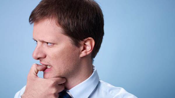 Quelli del “non mi piace” perché siamo “troppo anti 5Stelle” e poi ci chiedono le interviste per parlare del loro libro