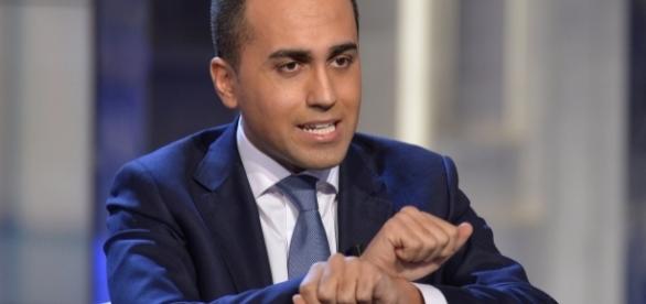 Quando da “casse di risonanza d’odio” verso i politici si passa ad essere i politici odiati