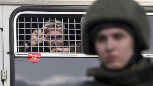 Trenta arresti a Mosca, o delle allegre domeniche di Putin