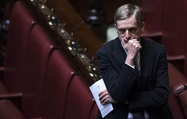 Il Cuperlo buonista: “Resto nel PD per costruire un ponte tra noi e la Sinistra”