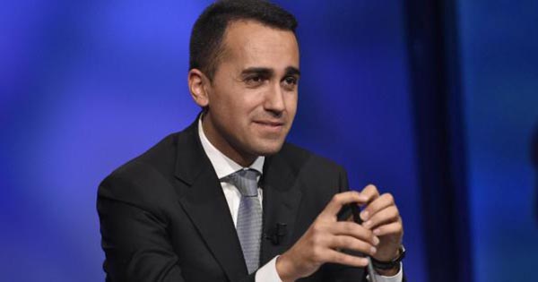 Luigino Di Maio: “La laurea? Mai avrei approfittato del mio ruolo per andare a fare gli esami”. Un benefattore