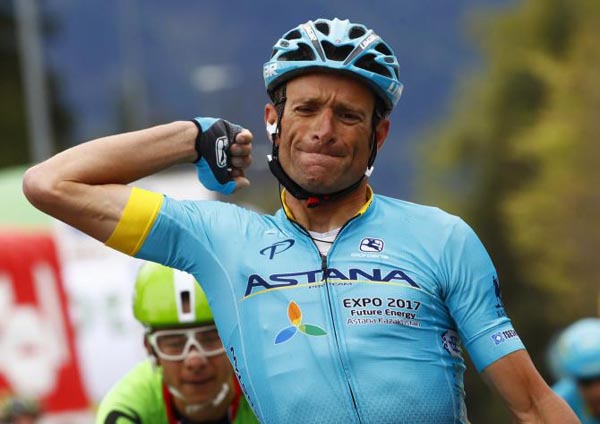 Ciclismo in lutto, muore in allenamento Michele Scarponi