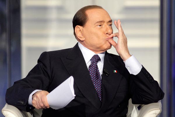 Berlusconi: prescrizione per la compravendita di senatori
