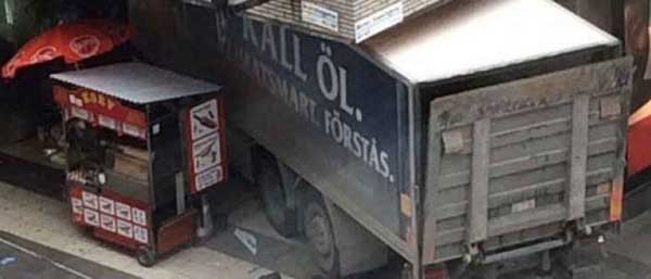 Stoccolma, camion sulla folla: quattro vittime