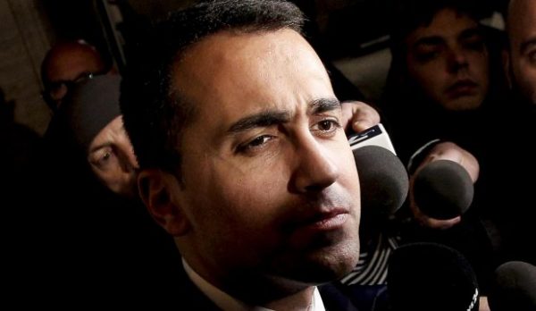 La deriva “ultradestra e negazionista” di Salvini che non piace a Di Maio che ha la memoria corta