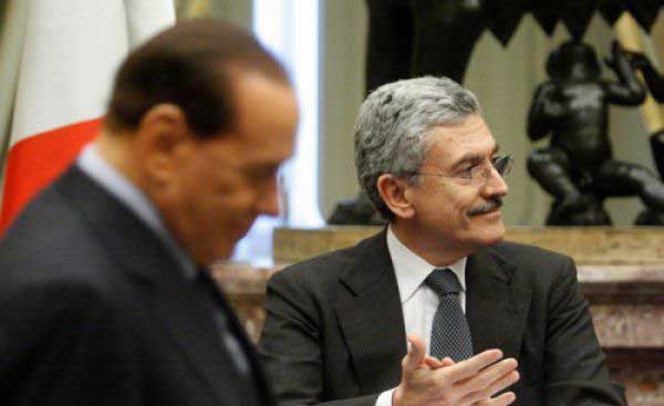 Con Berlusconi la gerontopolitica fascistella del ventennio all’attacco del terzo millennio