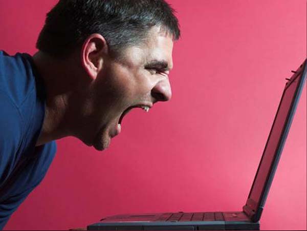 La Lurida: quelo lì del czirconcziso e de le sopraczillia cos’è, uno nuovo che cz’han detto “bravo”?