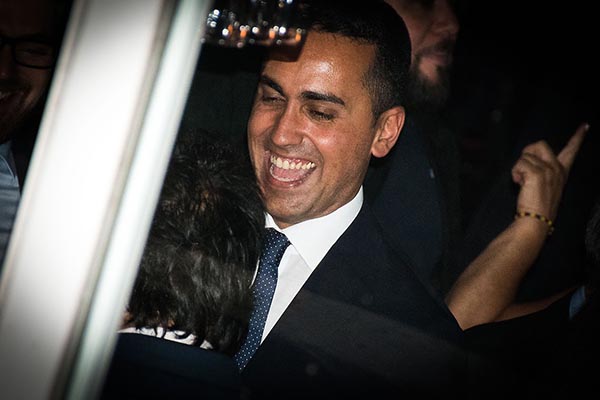 Francescani a 5Stelle: spese incrementate del 375% in 12 mesi. Di coerenza si può anche morire. Dal ridere