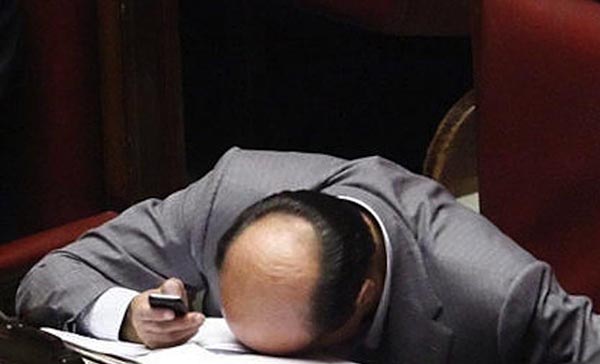 Pierluigi Bersani smacchia il Gziaguaro nella Tana del Travaglio