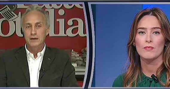 Il maschio-omone Travaglio che dice “Chiudi il becco” a Maria Elena Boschi: scimmiesco maschilismo