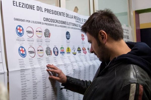 Alle 19 affluenza al 58,5%. Si vota fino alle 23