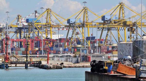 Esplosione al porto di Livorno, due morti