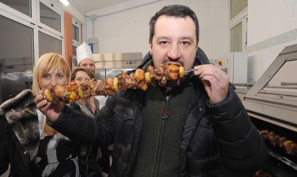 Matteo Salvini cambierà “l’UE insieme a Orbàn”: un’altra fandonia