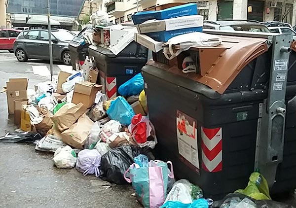 Il Campidoglio si vanta: “Percezione positiva di Roma da parte degli stranieri”. Ma dei Romani non gli frega nulla