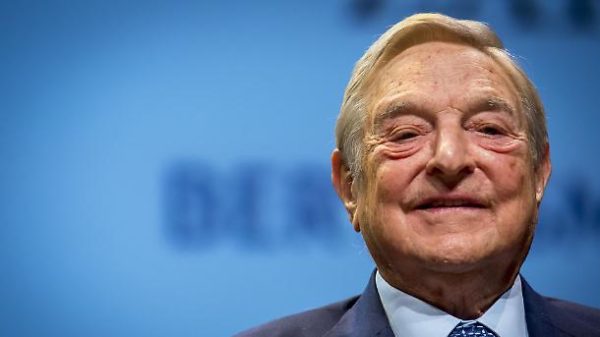 Dallo scontro Soros-Salvini sarà il leghista ad uscirne malconcio