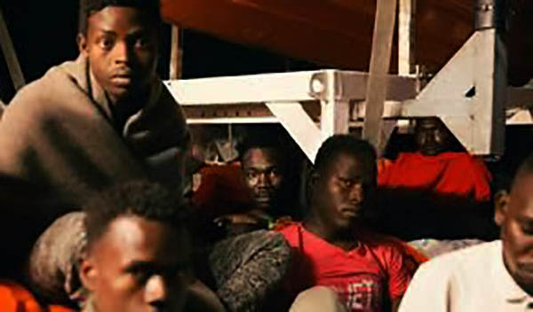 Chiuse le urne i migranti della Lifeline arriveranno anche in Italia. Nonostante Salvini