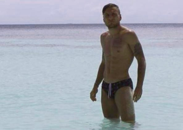 Ciro Immobile attaccato da un ultrà con coltello in spiaggia