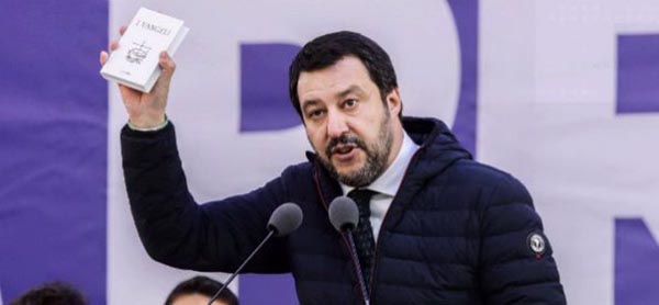 Non abbiamo fatto un accidente, ma obblighiamo a esporre il crocifisso: ecco a voi il teo-pentaleghismo