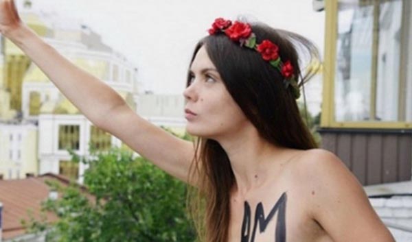 Morta a Parigi una delle fondatrici della Femen: sarebbe suicidio