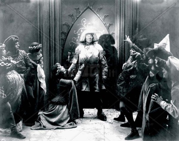 Preapertura della 75a Mostra Internazionale di Arte Cinematografica di Venezia, o del restauro