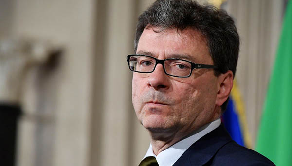 I Mercati telefonano a Giorgetti: “Verso fine Agosto ce la prenderemo con le vostre venerabili terga (finanziariamente parlando)”