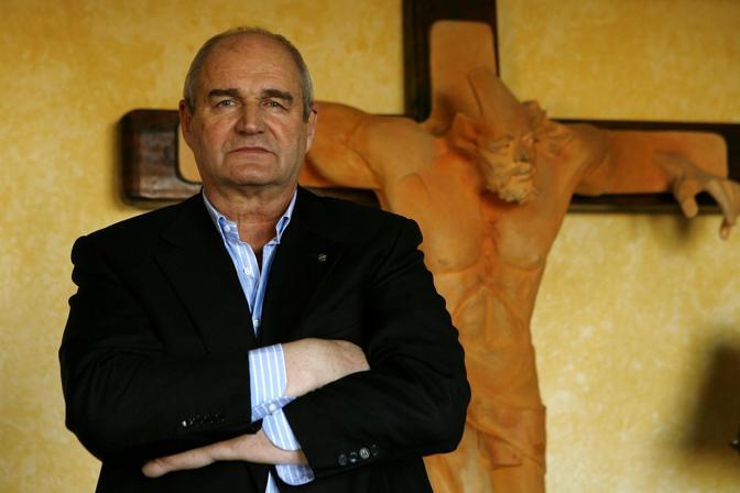 Esportazione di armi in Eritrea, 4 anni all’ex leghista Piergianni Prosperini: aiutarli a casa loro