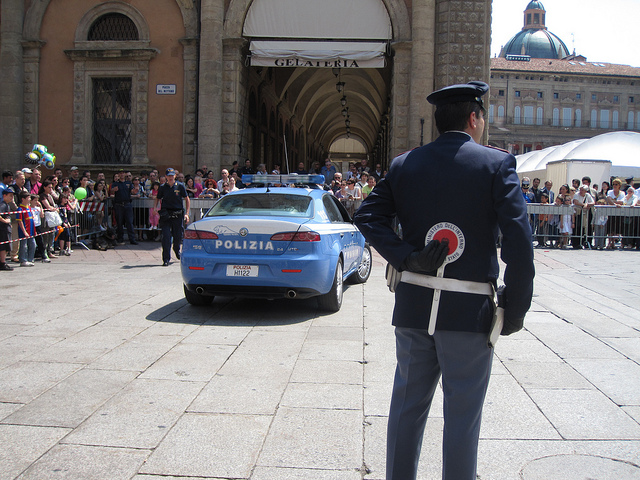 Tutela dei consumatori, la Polizia Municipale scopre due centri estetici abusivi