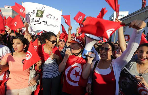 Tunisia, progetto di legge per equiparare i diritti ereditari di uomini e donne