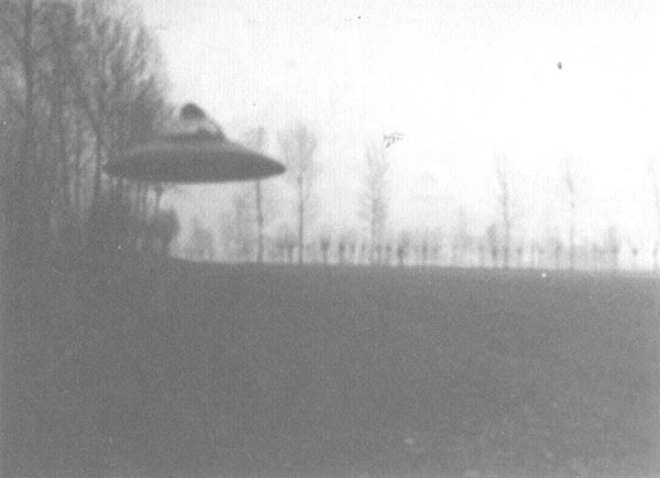 … o della fantastica storia del partito politico di ispirazione aliena