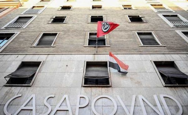 Rimuovono gli abusivi perché “Prima la Legalità” così che non dimentichino di svuotare il casermone occupato da Casapound a Roma