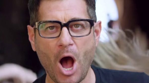 La scorribanda diseducativa dell’orrenda televisione italiana