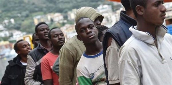 Una petizione contro il decreto immigrazione pentaleghista: ecco come firmare