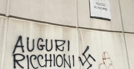 Attacchi omofobi a ripetizione, cosa pensano i e le omosessuali che hanno votato a destra?