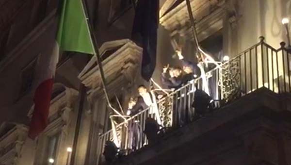 “Siamo invincibili e inarrestabili”: proprio come certe malattie incurabili