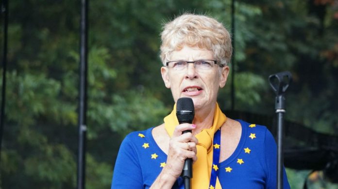 Una británica residente en España lleva a los tribunales la salida del Reino Unido de la UE