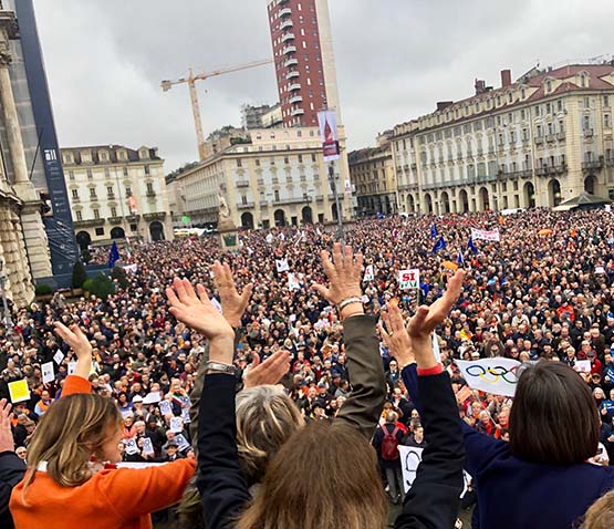 Torino “sloggia” la Sindaca “Quella Brava”