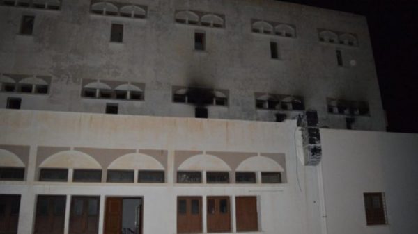 Tunisie, assaut nocturne contre un lycée