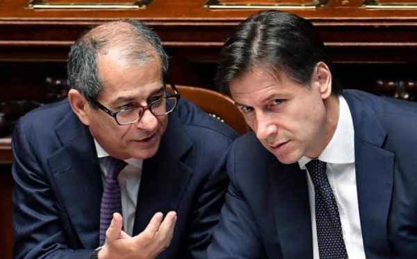 Dicono che Conte abbia minacciato le dimissioni: del resto qualcuno che faccia opposizione al Governo ci vuole