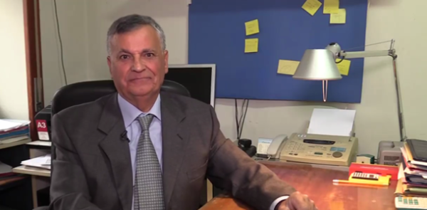 Il padre del ministro “accatta” benevolenza in video su You Tube: siamo all’avanspettacolo più becero