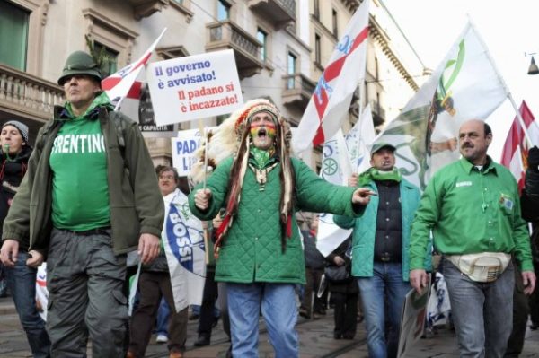 Dopo la ballerina anziana “rien à penser” arriva la libertà di Far West del ministro dell’Interno