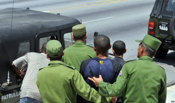 OCDH condena las desproporcionadas sanciones de cárcel impuestas a ciudadanos acusados de “manchar” bustos de José Martí