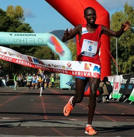 Maratone, razzisti e invidia sociale