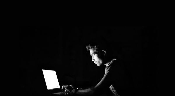 Dopo il teatrino il “revenge porn” è finalmente reato