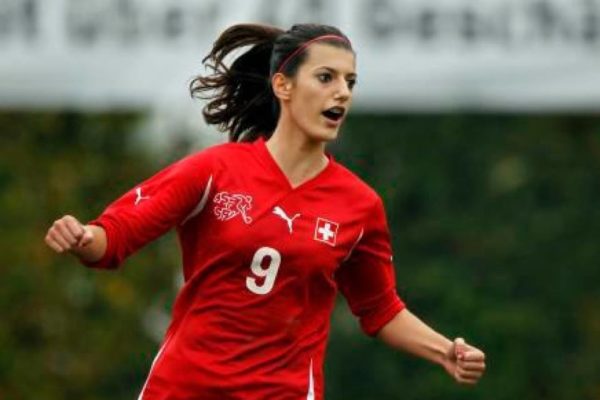 Scompare nel Lago di Como la calciatrice Florijana Ismaili